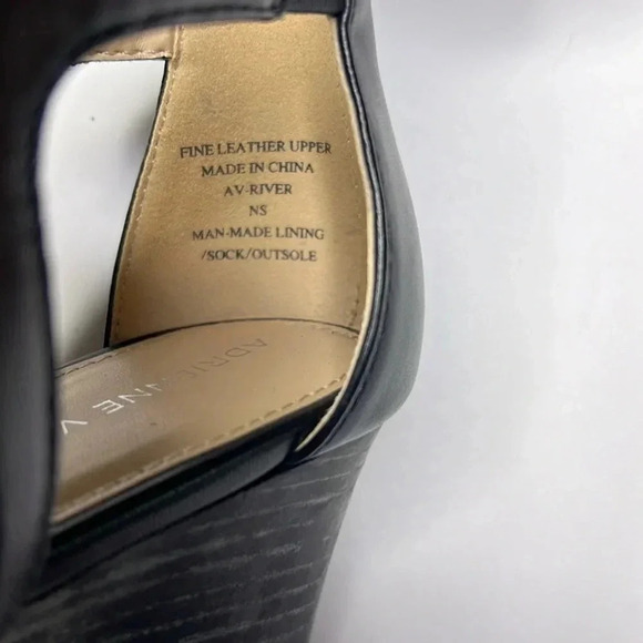 Adrienne Vittadini River Black Perforated Leather Wedge Sandals Size 7 - Picture 3 of 6